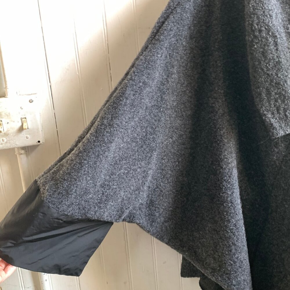 Luukaa Gray Wool Draped Dolman Sleeve Swing Style Jacket Coat US 10 Snap Close - Picture 12 of 16